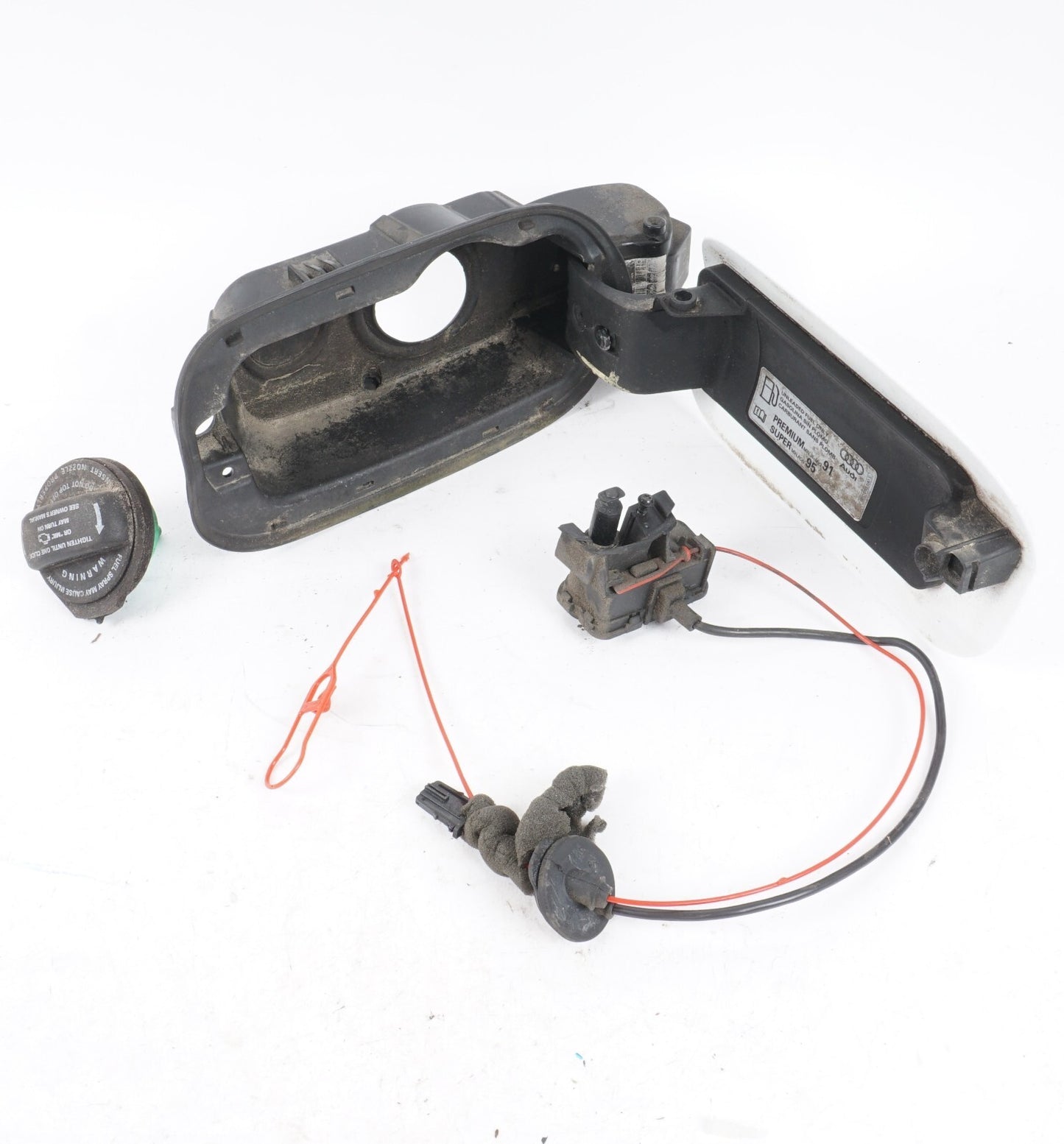 11-17 AUDI A8L A8 GAS FUEL TANK DOOR W/ CAP & ACTUATOR  OEM
