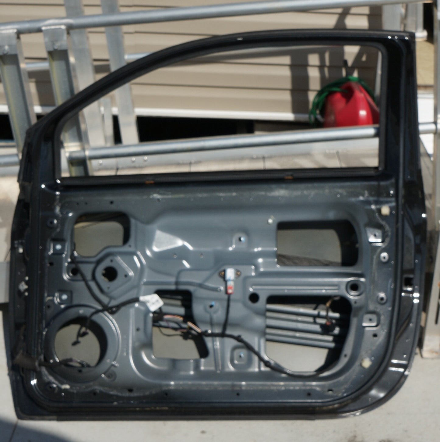 2012 - 2017 FIAT 500 FRONT RIGHT PASSENGER SIDE DOOR SHELL OEM