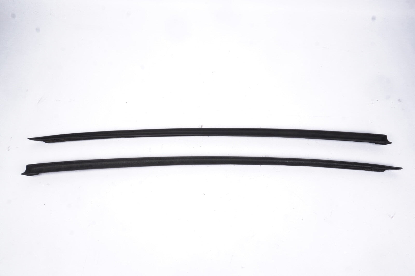 2011-2018 AUDI A8 QUATTRO - Left and Right Windshield SIDE TRIM / SEAL 4H0854328