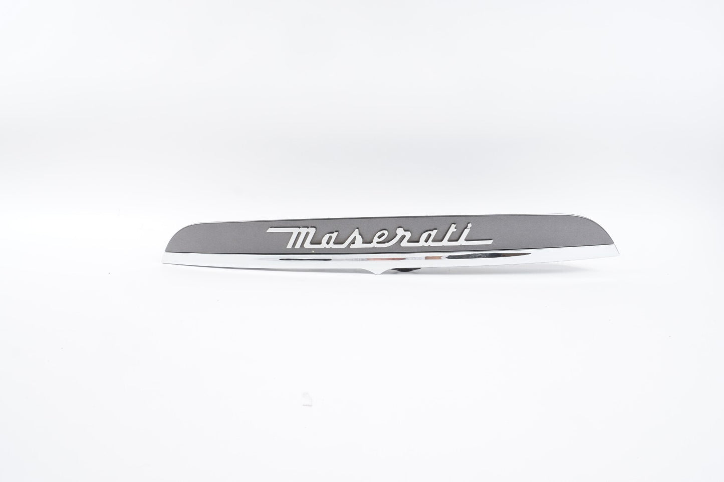 2014 - 2017 MASERATI GHIBLI LICENSE PLATE LIGHT TRUNK TRIM GARNISH MOULDING OEM