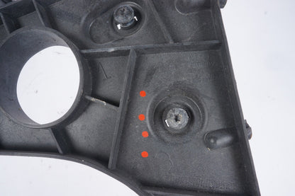 2012-2018 AUDI A7 QUATTRO 4G8 REAR RIGHT SIDE BUMPER OUTER GUIDE BRACKET OEM