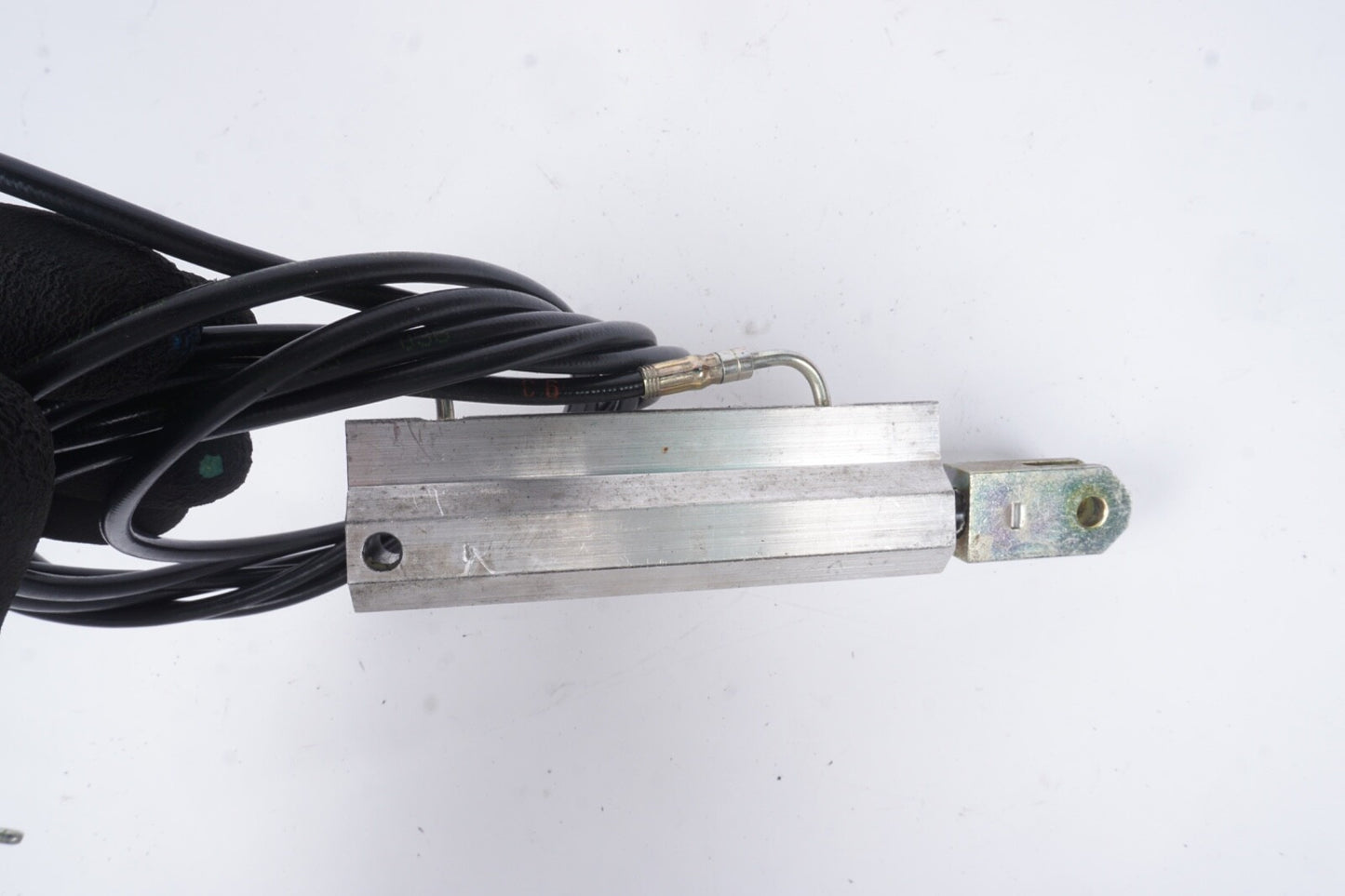 MERCEDES R230 SL REAR TRUNK LID LOCK LATCH HYDYAULIC CYLINDER 33 / 93