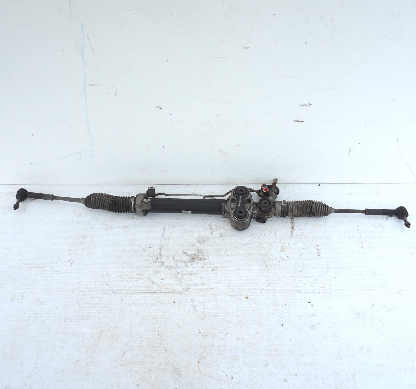 2007-2014 CADILLAC ESCALADE POWER STEERING GEAR RACK AND PINION OEM