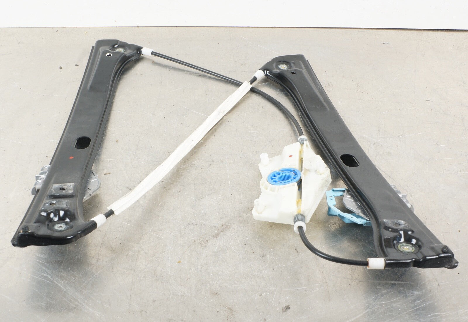 07-13 Mercedes W221 S550 Front Left Driver Window Regulator 2217200146