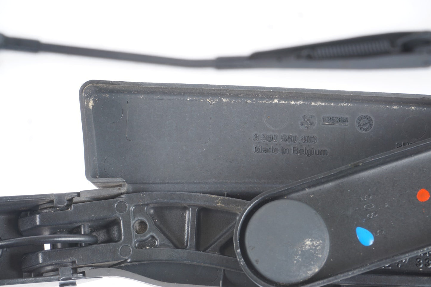 11-18 Porsche Cayenne 958 Front Windshield Wiper Arm Left & Right OEM
