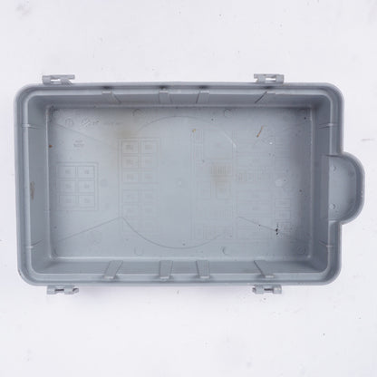 2017 - 2012 ALFA ROMEO GIULIA FUSE RELAY JUNCTION BLOCK BOX COVER OEM