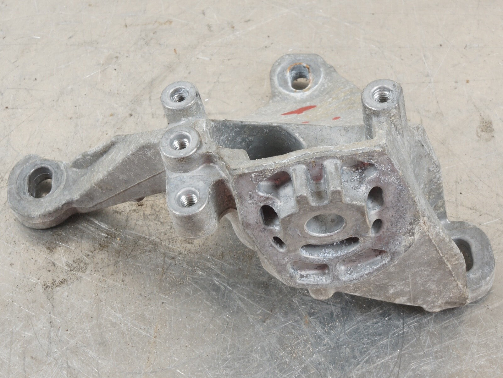 2011-2018 AUDI A8 QUATTRO - LEFT Transmission Mount Bracket 4H0399113E