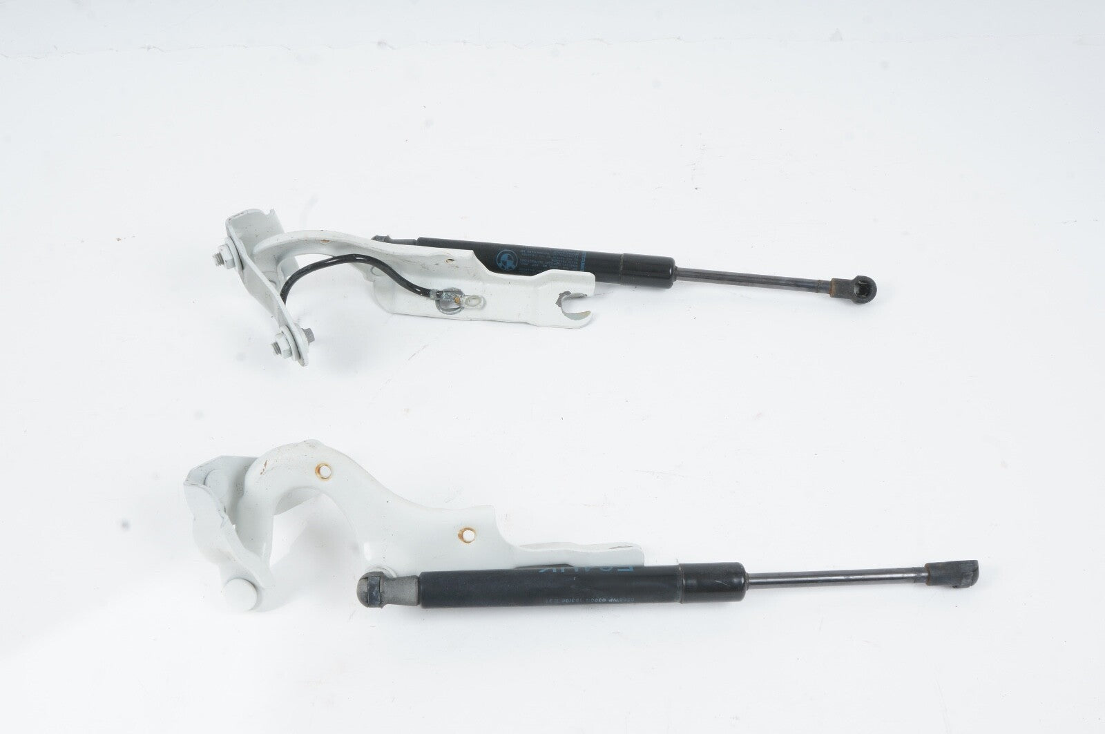 2006 - 2010 BMW 650i E64 OEM REAR TRUNK HINGES 7039773 PAIR