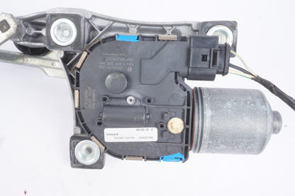 2006 - 2009 VOLVO C70 T5 FRONT WIPER MOUNT w/ MOTOR OEM