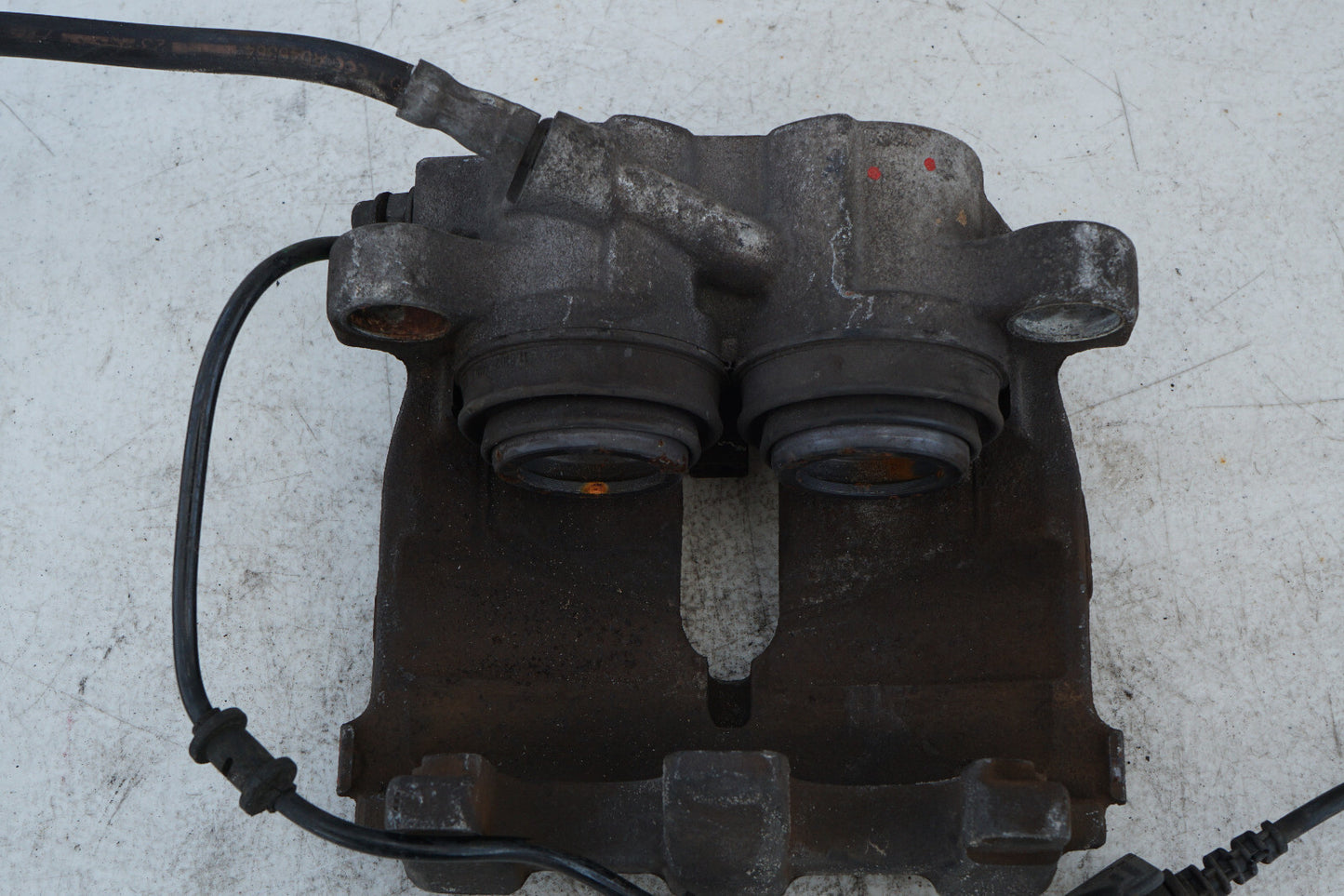 06-11 Mercedes ML350 FRONT RIGHT PASSENGER SIDE BRAKE CALIPER OEM