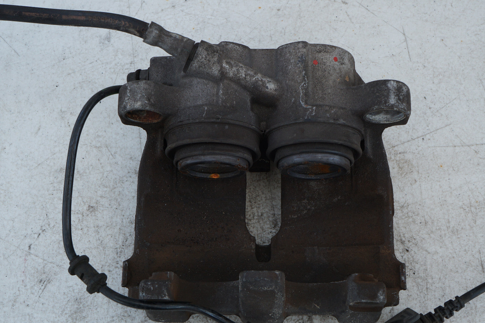 06-11 Mercedes ML350 FRONT RIGHT PASSENGER SIDE BRAKE CALIPER OEM