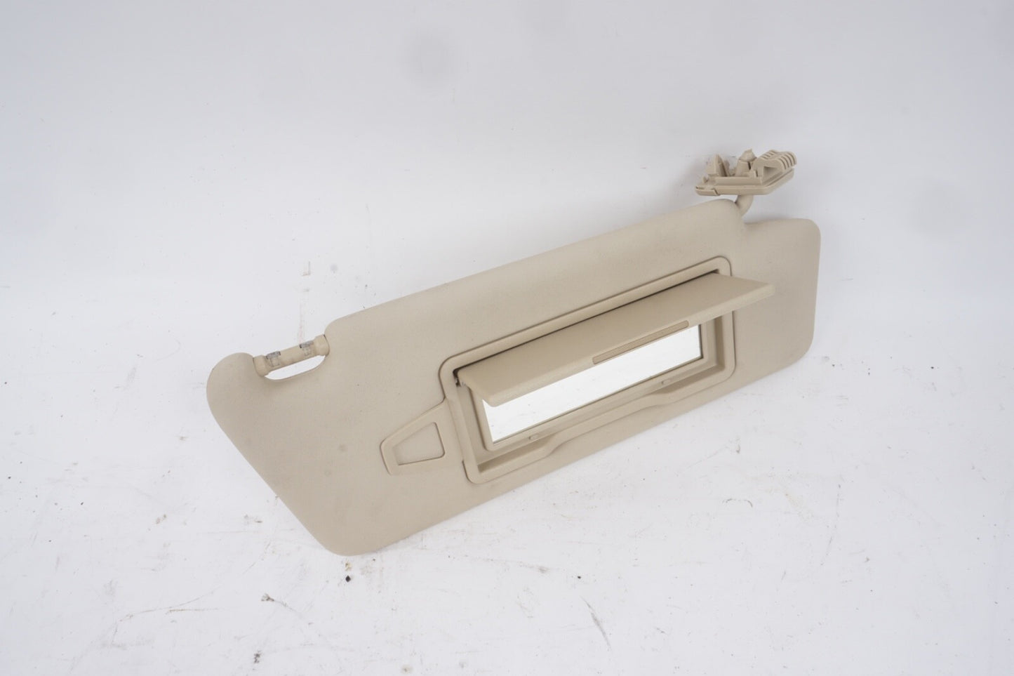 08-14 MERCEDES C200 C250 C300 BEIGE LEFT SUN VISOR ILLUMINATED 0481045107K67