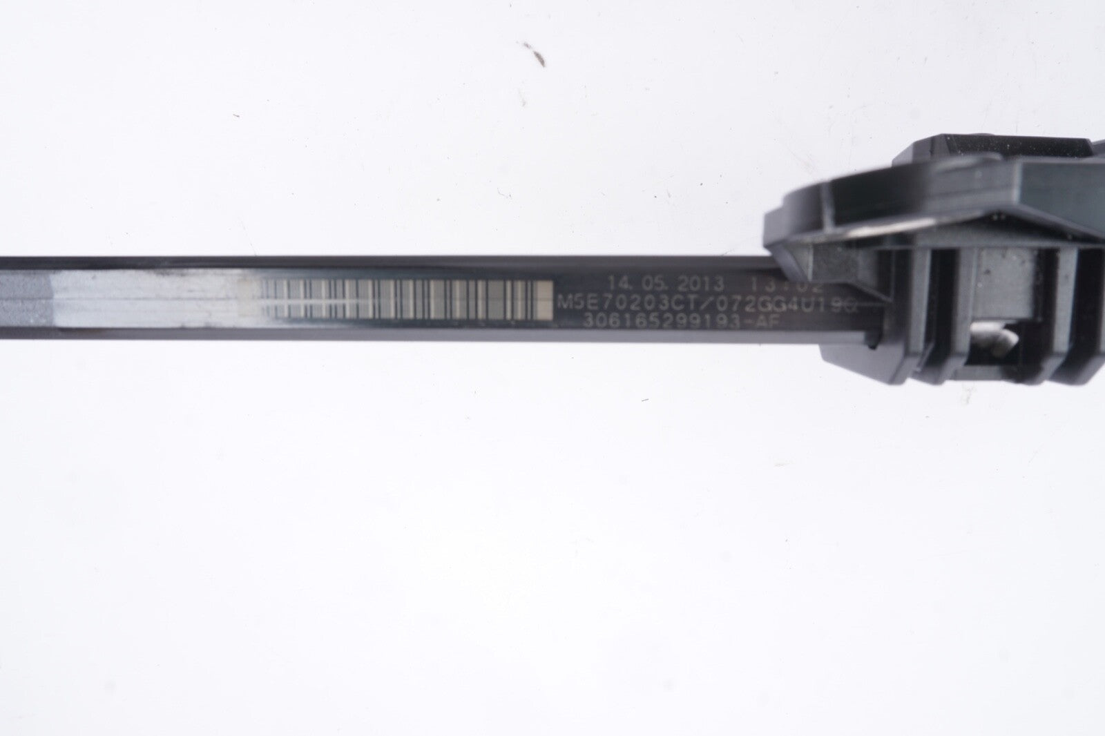 10-17 Mercedes W207 E550 E350 LEFT Side Seat Belt Feeder Motor Black OEM