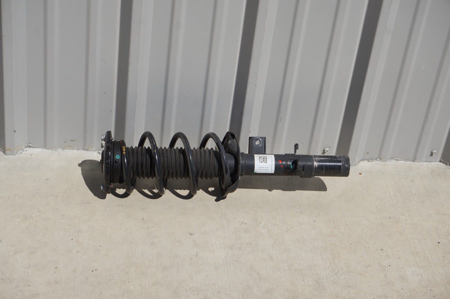 2021-2023 Polestar 2 Front Right Passenge Shock Strut Absorber & Coil Spring OEM