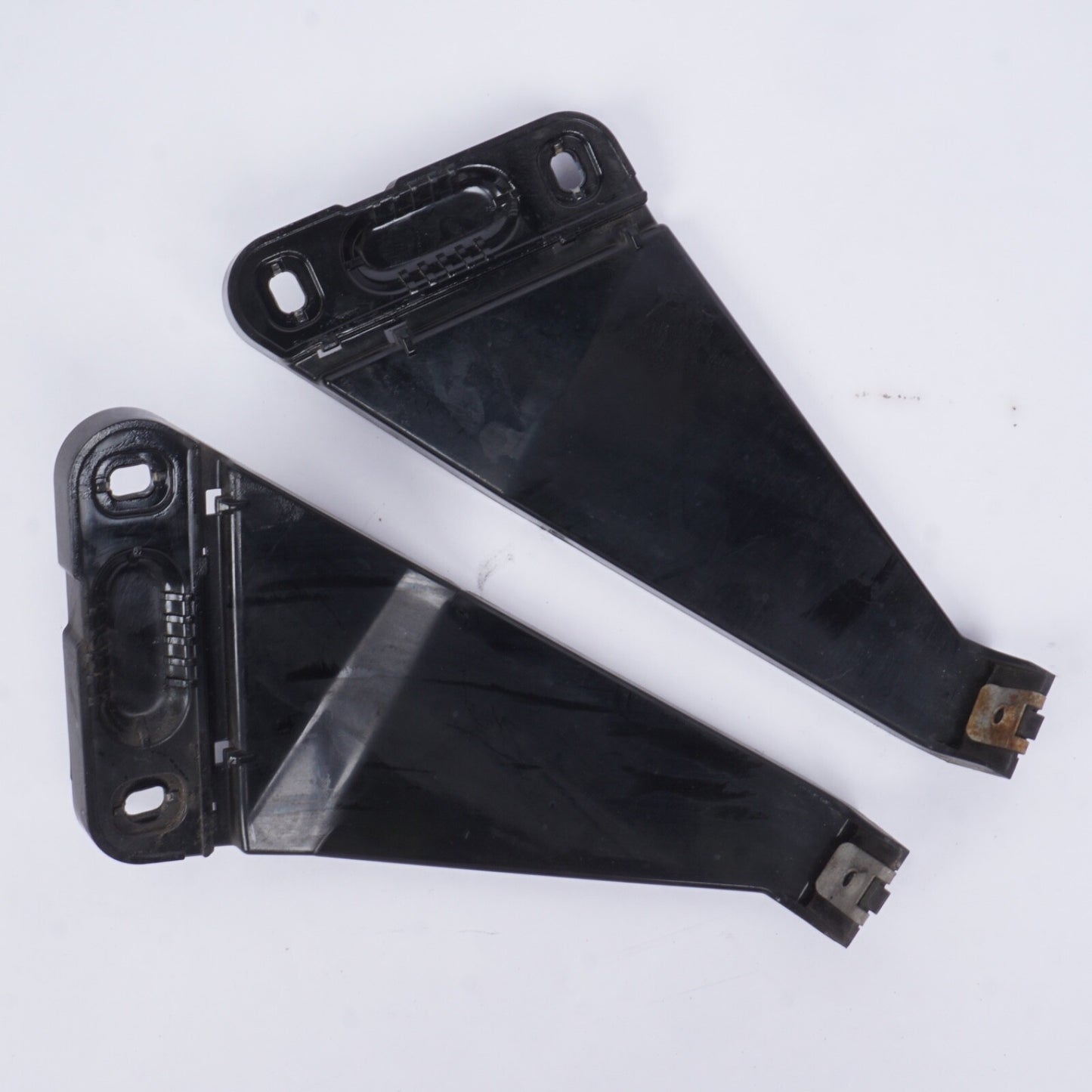 2015-2020 MERCEDES GLA250 X156 REAR LEFT RIGHT SIDE LOWER BUMPER SUPPORT BRACKET