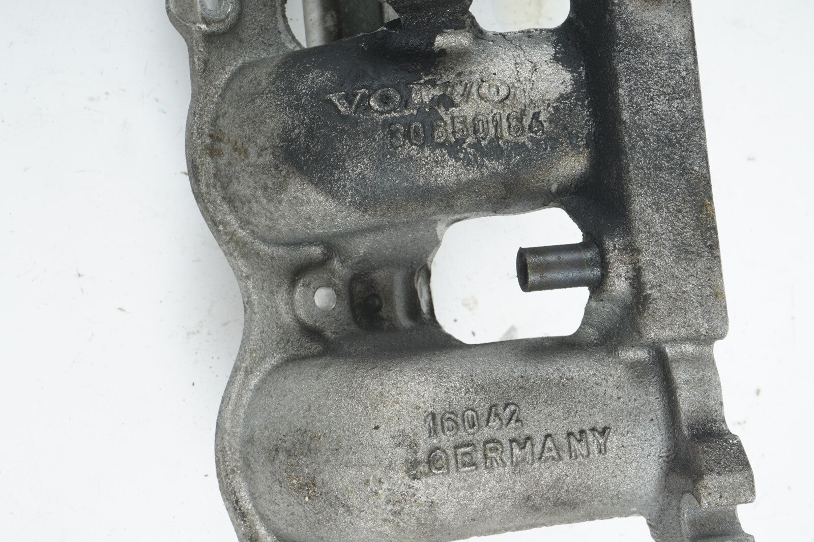 2006-2010 VOLVO C70 T5 ENGINE AIR INTAKE MANIFOLD 30650184 OEM