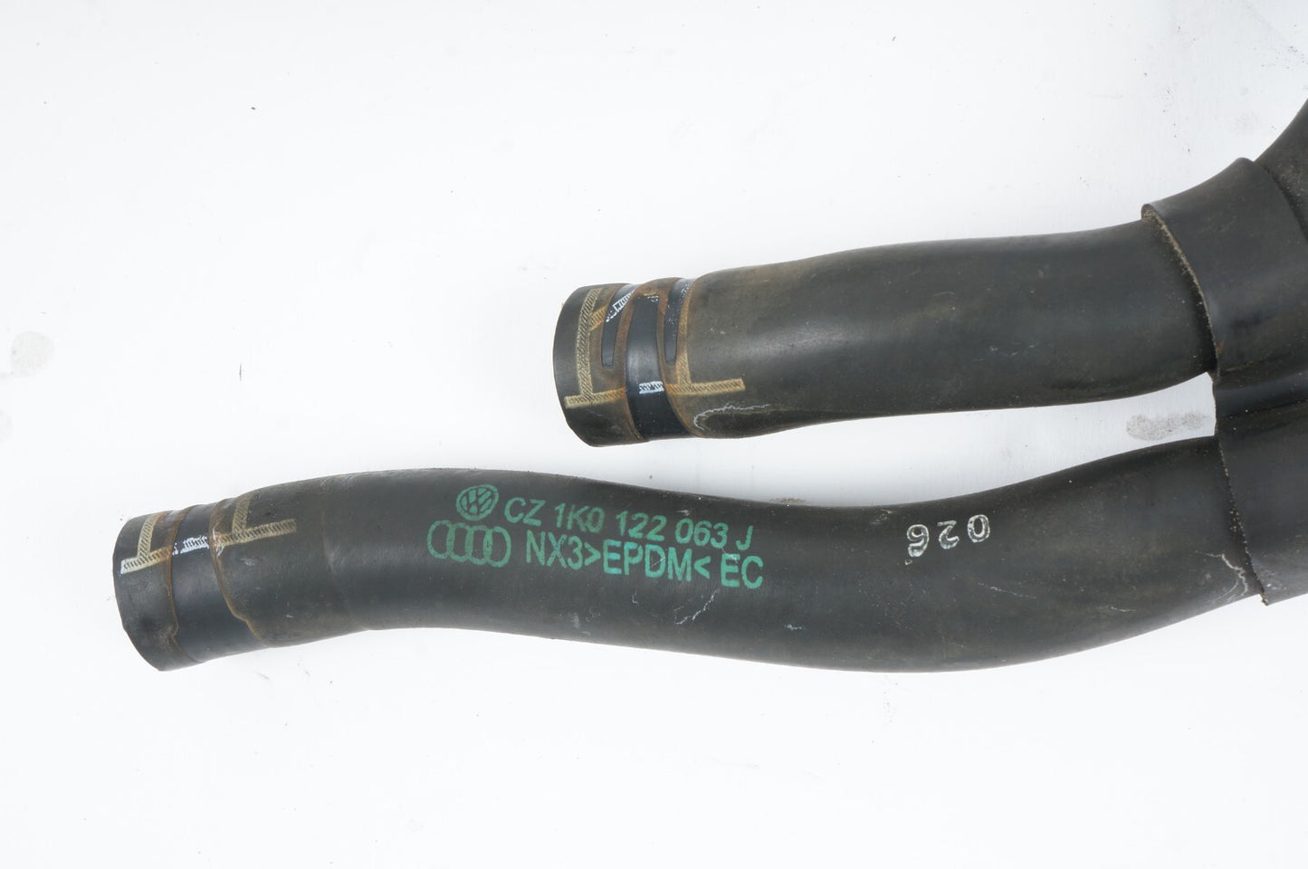 2011 - 2016 VOLKSWAGEN EOS ENGINE COOLANT HOSE PIPE LINE OEM