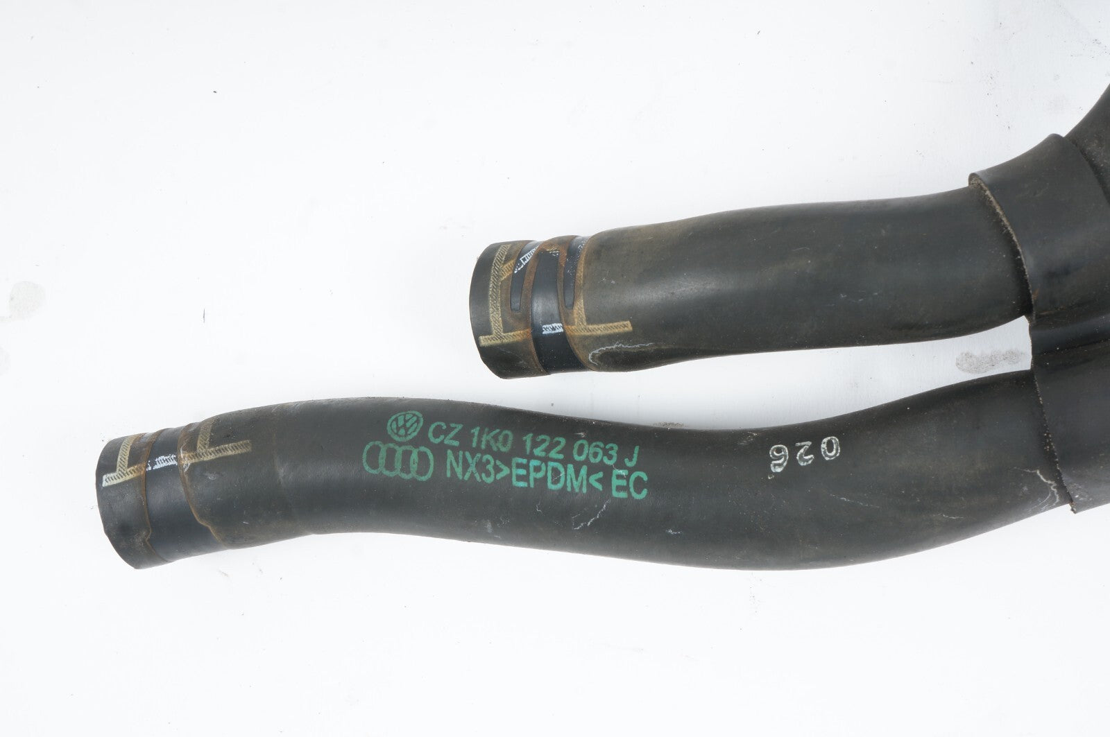 2011 - 2016 VOLKSWAGEN EOS ENGINE COOLANT HOSE PIPE LINE OEM