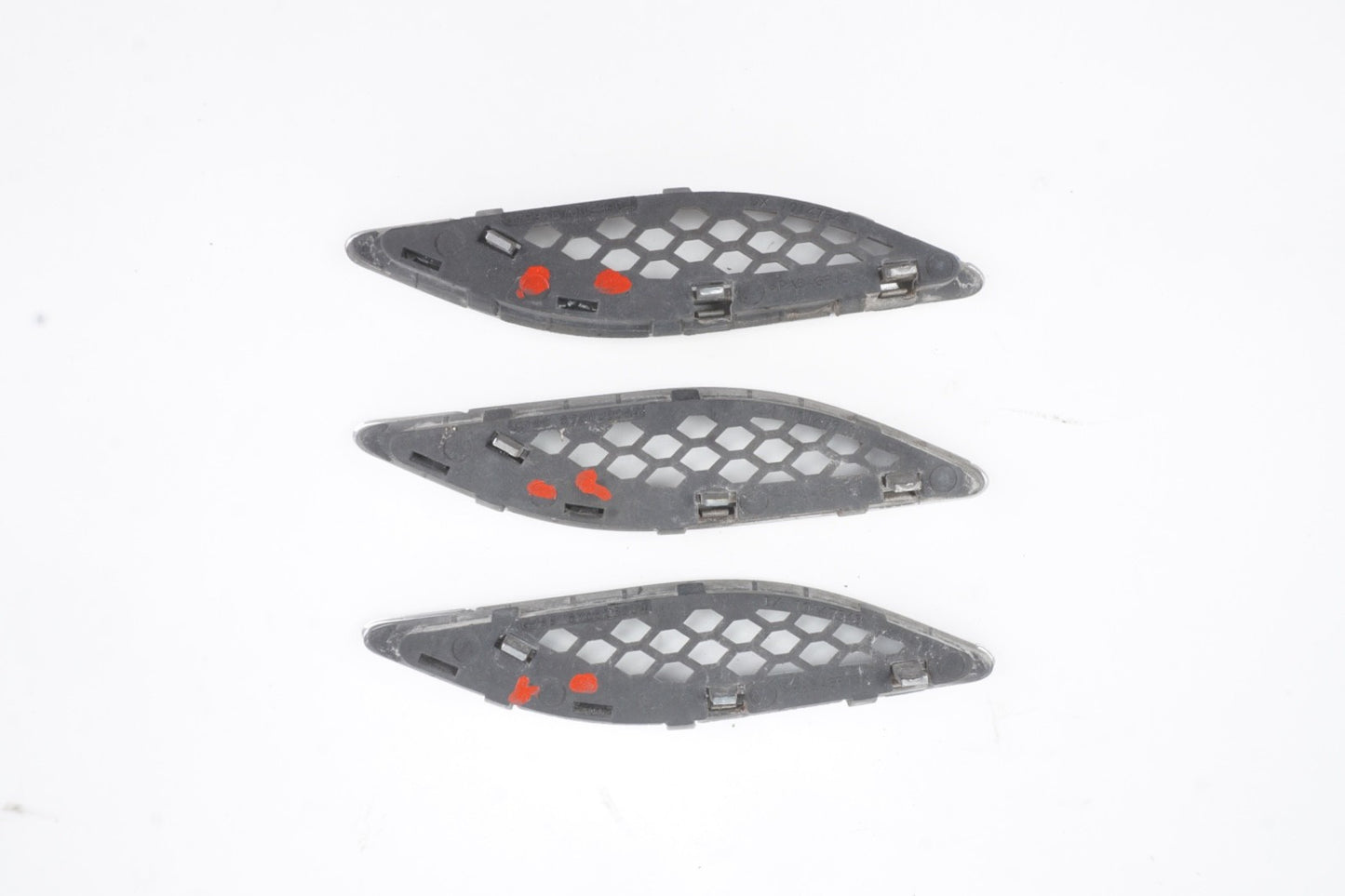 2014 - 2019 Maserati Ghibli Front Right Fender Vent Grille Trim Set OEM