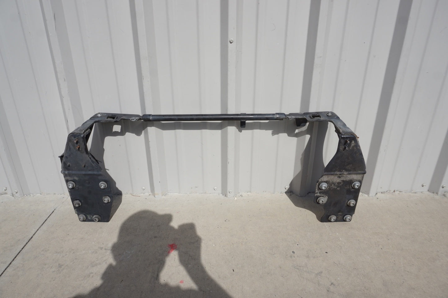 2003 - 2012 Mercedes R230 SL500 Front Lower Radiator Support Frame Bar Bracket