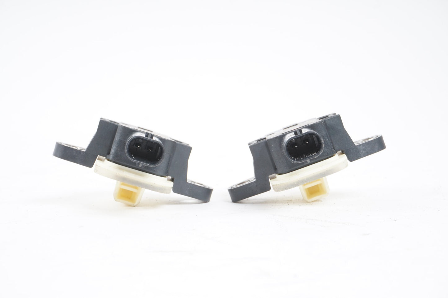 11-17 AUDI A8L SENSORS SET OF 2 4H0955557 OEM