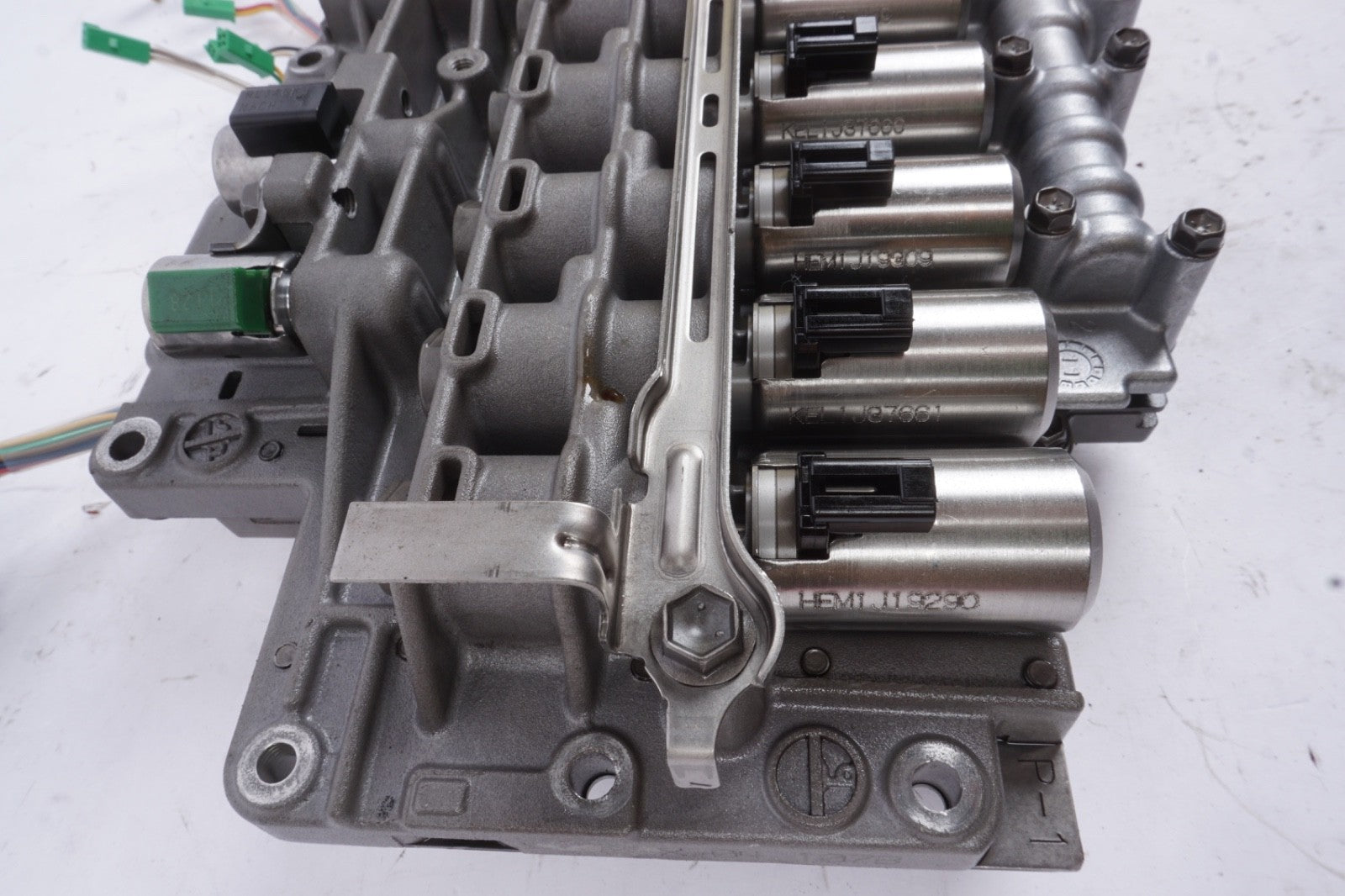 11-14 Porsche Cayenne 958 4.8L Transmission Valve Body OEM