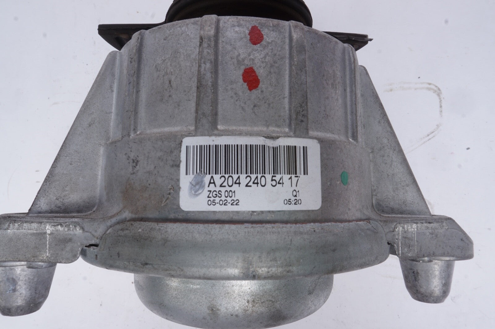 11-14 Mercedes E350 W207 Engine Motor Mount Bracket Right Side A2042405417 OEM
