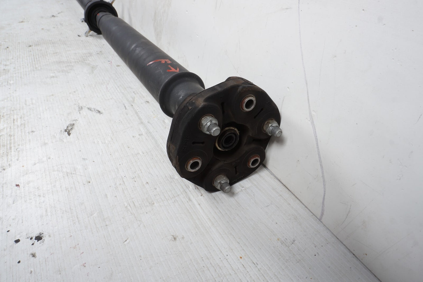 13 - 18 BMW 650i F06 RWD Rear Drive Shaft Propeller 7631347-03 OEM