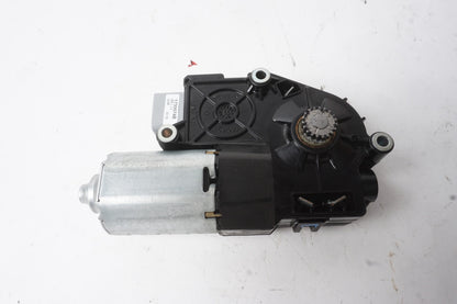 2010 - 2017 Mercedes W212 E350 Panoramic Sunroof Sun Roof Motor OEM