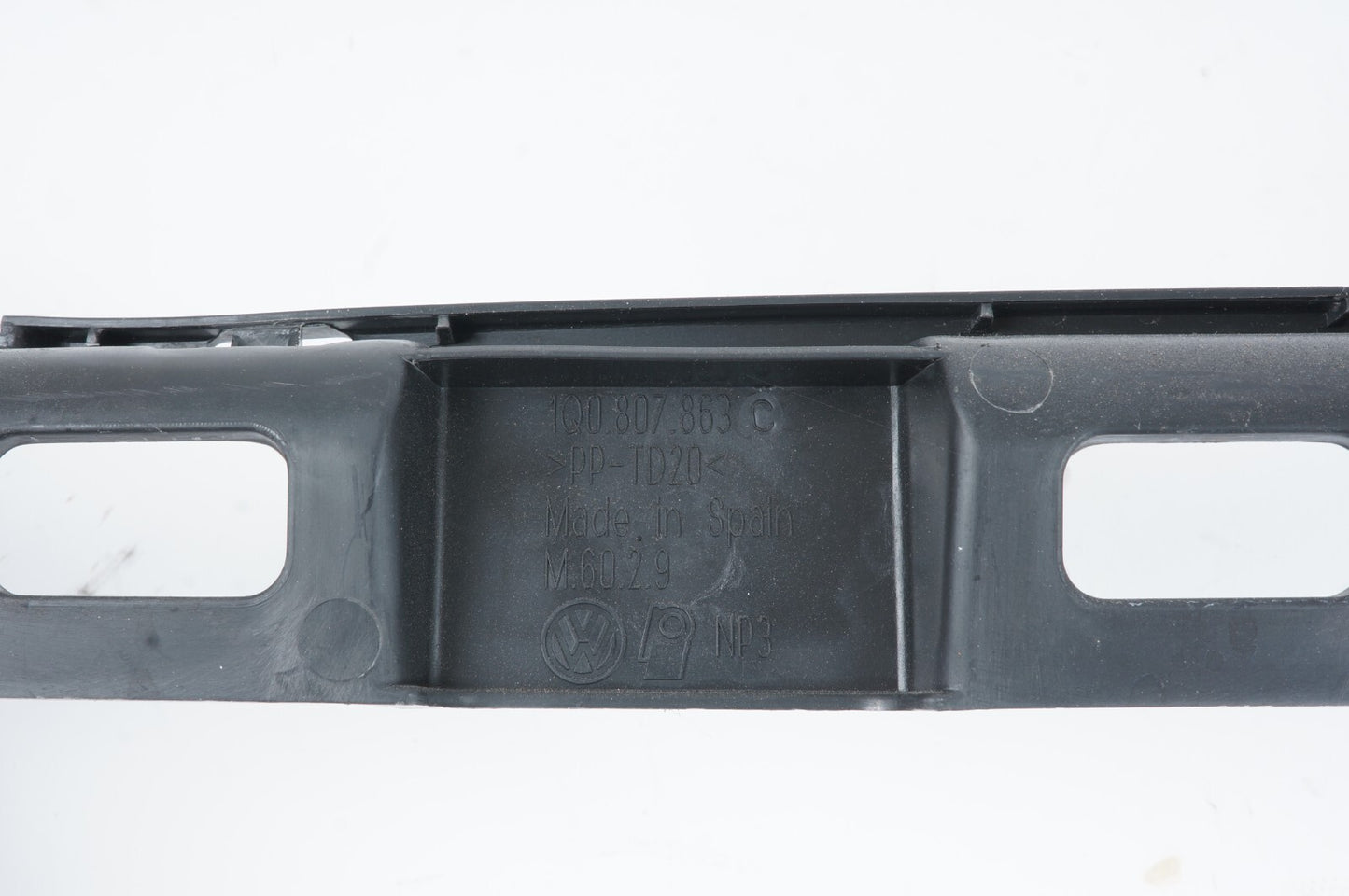 2012 - 2016 VOLKSWAGEN EOS REAR BUMPER MOUNT BRACKET 1Q0807863C OEM