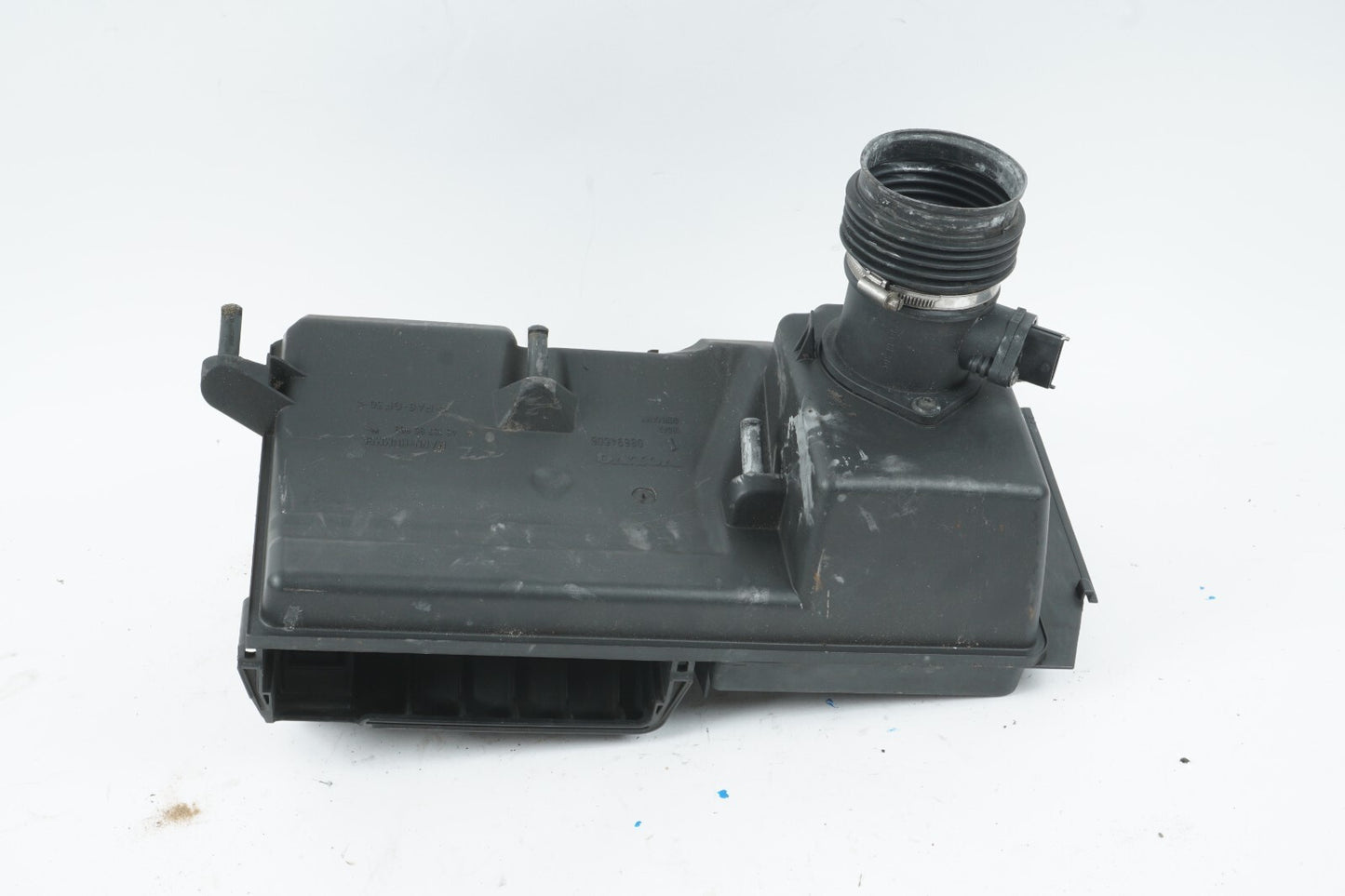 2005 - 2007 VOLVO C70 T5 2.5 AIR BOX CLEANER W/ MAF SENSOR OEM
