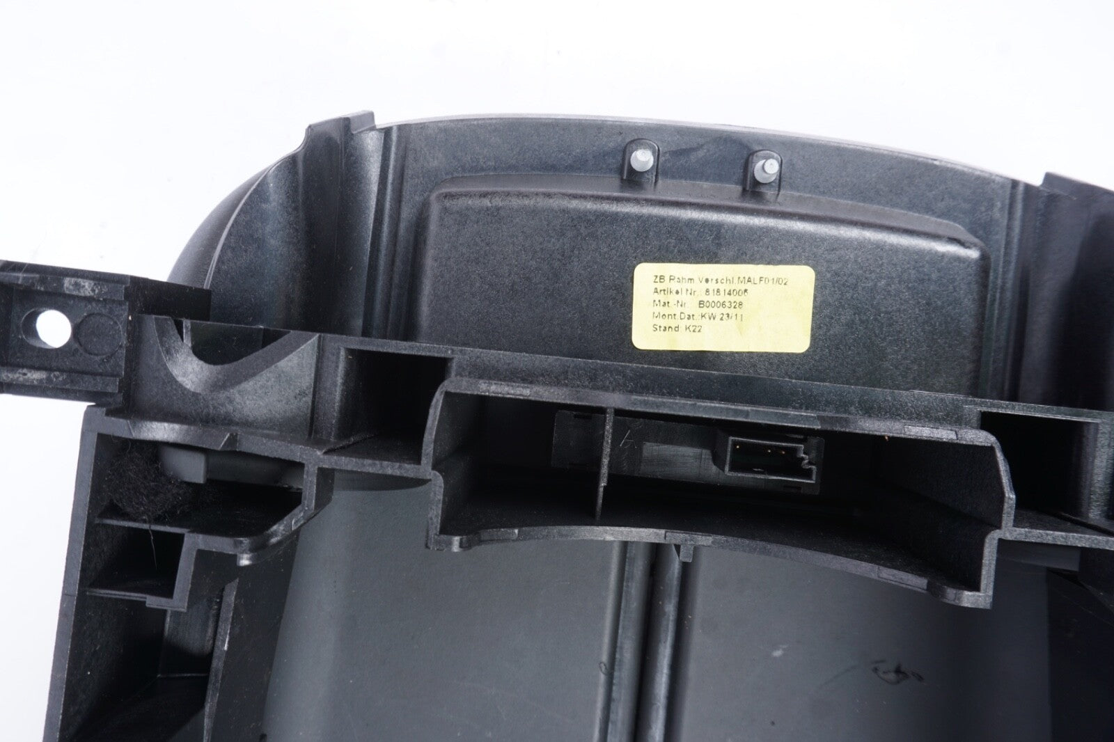 09-15 BMW 740i 750i 760i B7 (F01) CENTER CONSOLE ARM REST COMPARTMENT (Black)