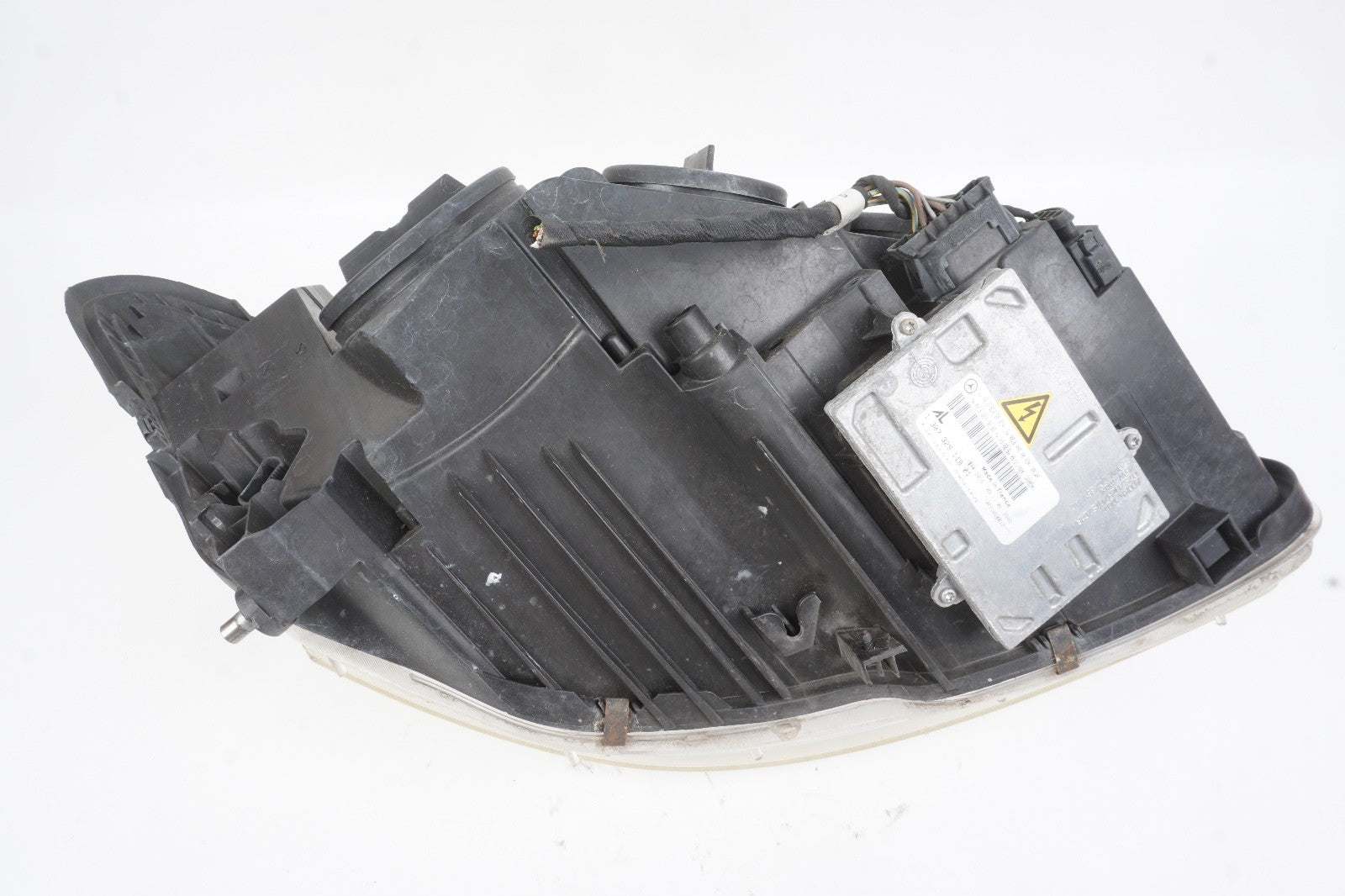 07-09 Mercedes W221 S550 S63 AMG Left Headlight Lamp Bi-Xenon 2218205961 OEM