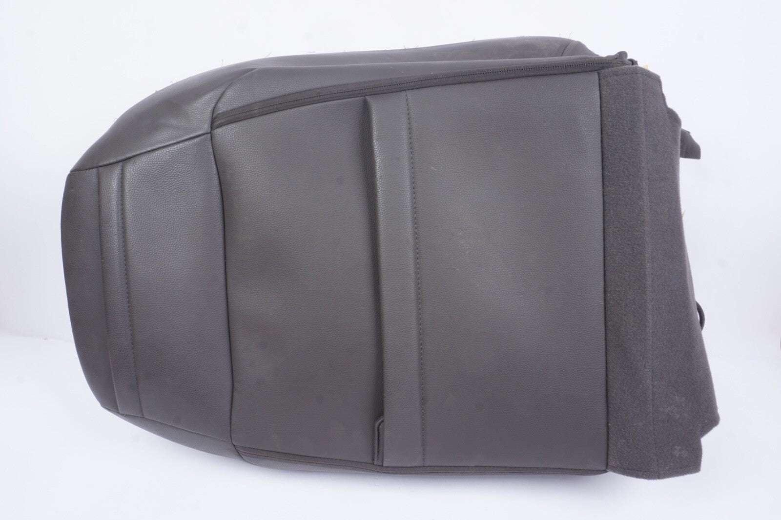 2018-2020 Honda Odyssey OEM Front Right Seat Upper Backrest Cushion DAMAGED