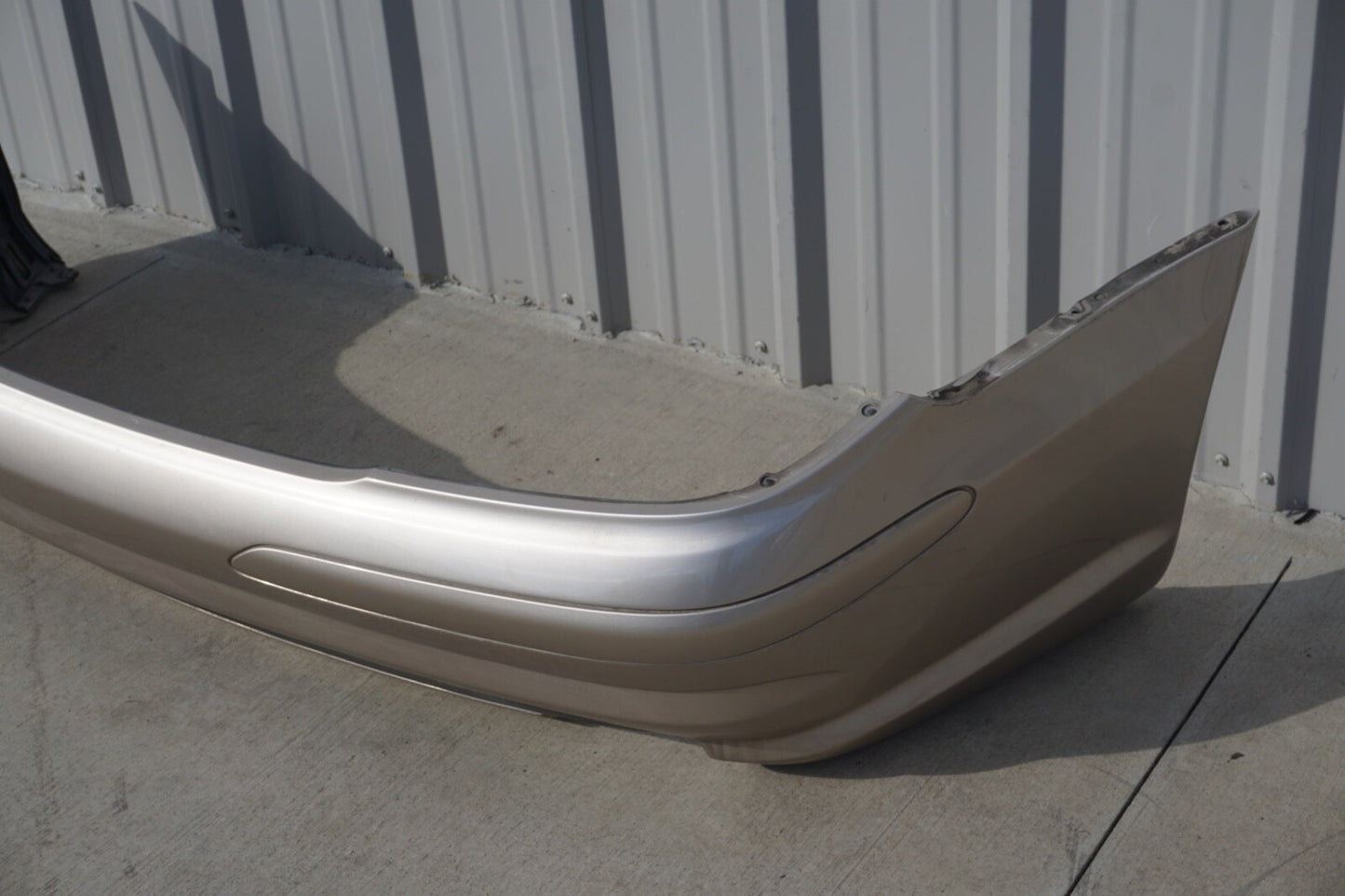 03-08 Mercedes R230 SL550 SL500 Rear Bumper Cover Assembly Oem