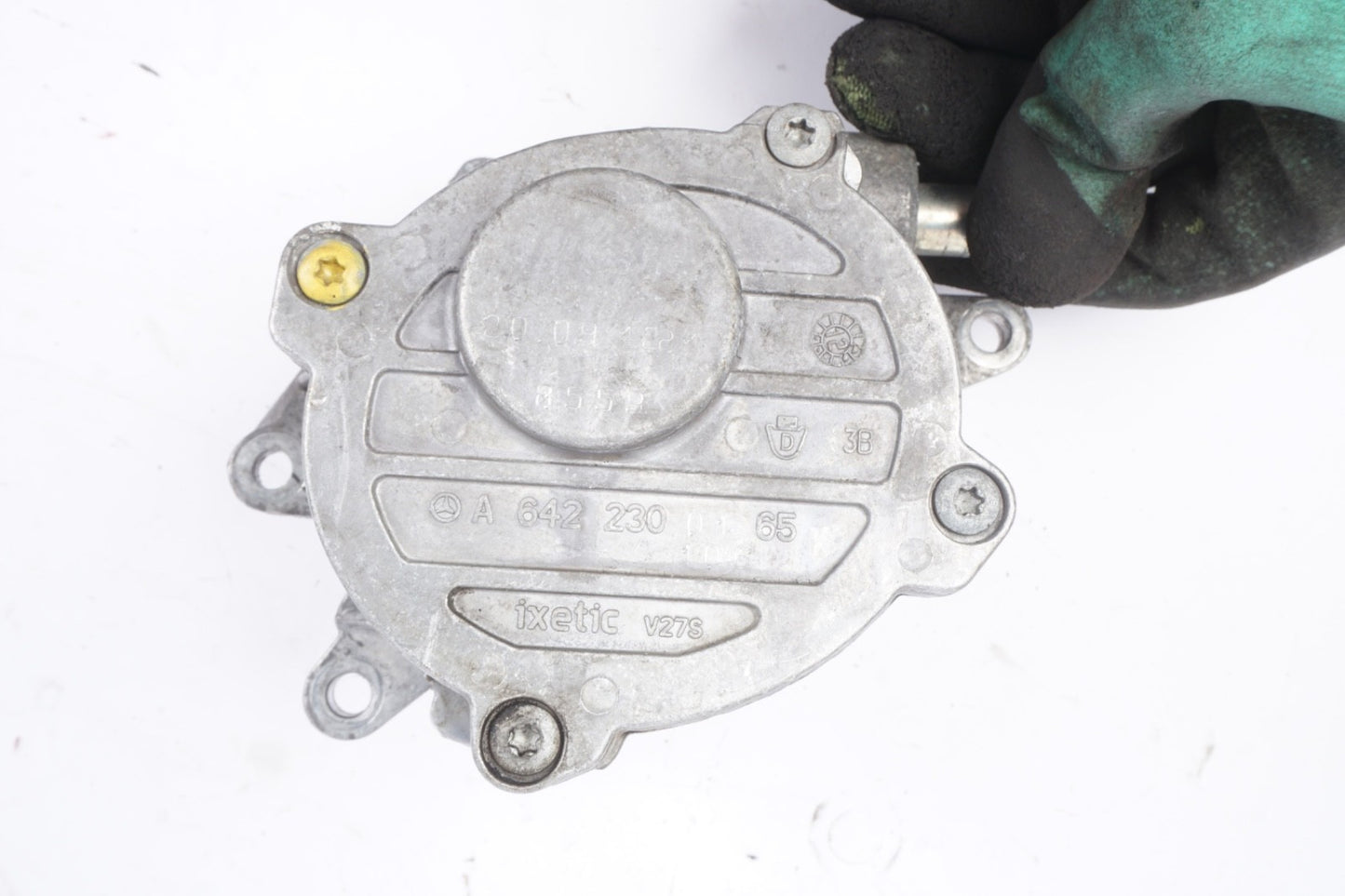 Mercedes W211 E320 ML350 BlueTec Diesel Brake System Vacuum Pump 6422300165 ОЕМ