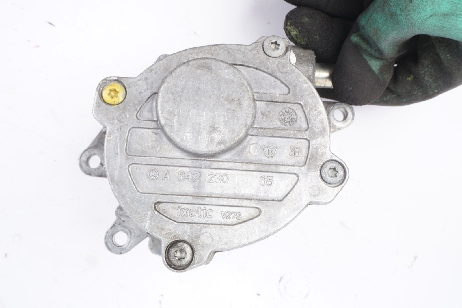 Mercedes W211 E320 ML350 BlueTec Diesel Brake System Vacuum Pump 6422300165 ОЕМ