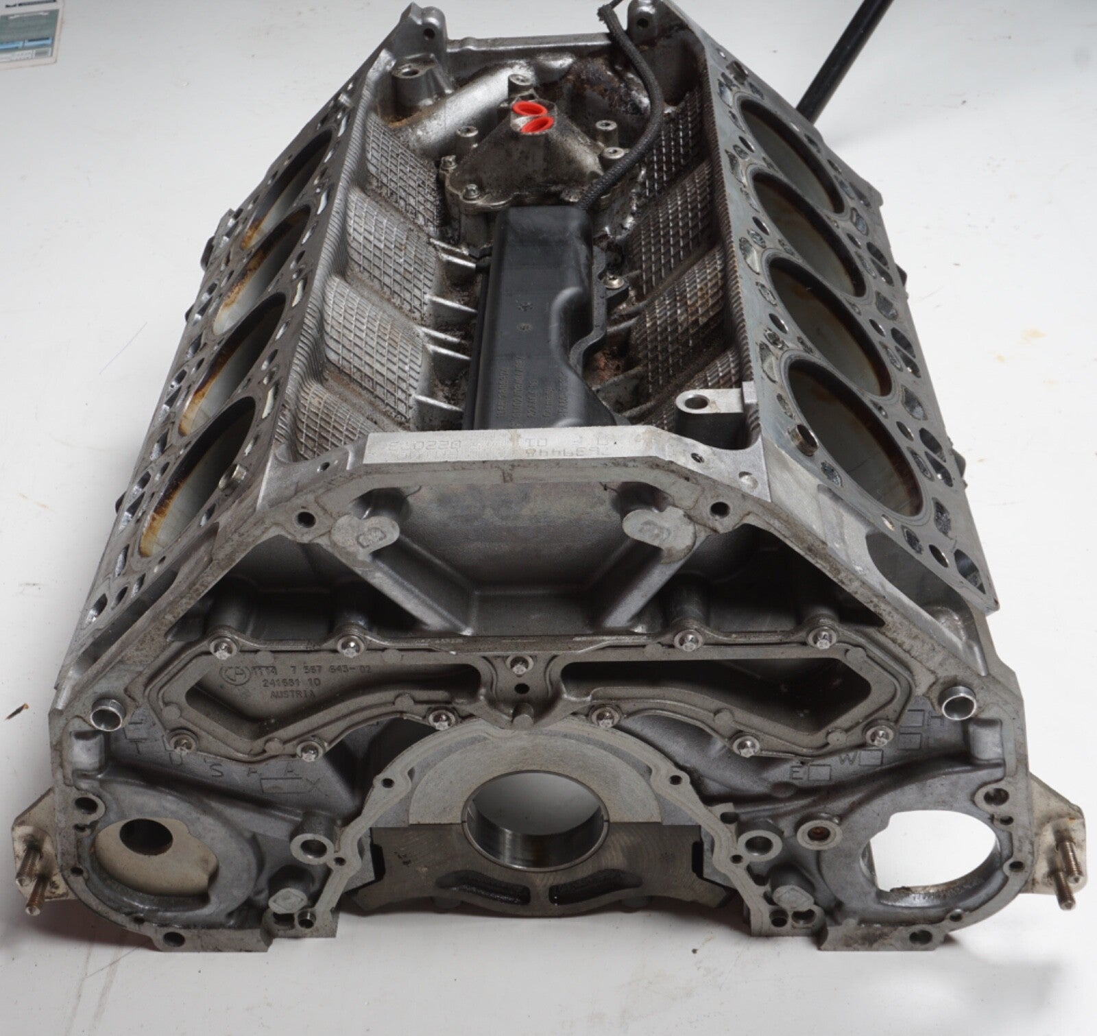 2011-2016 BMW 550I F10 ENGINE CYLINDER BLOCK HOUSING OEM