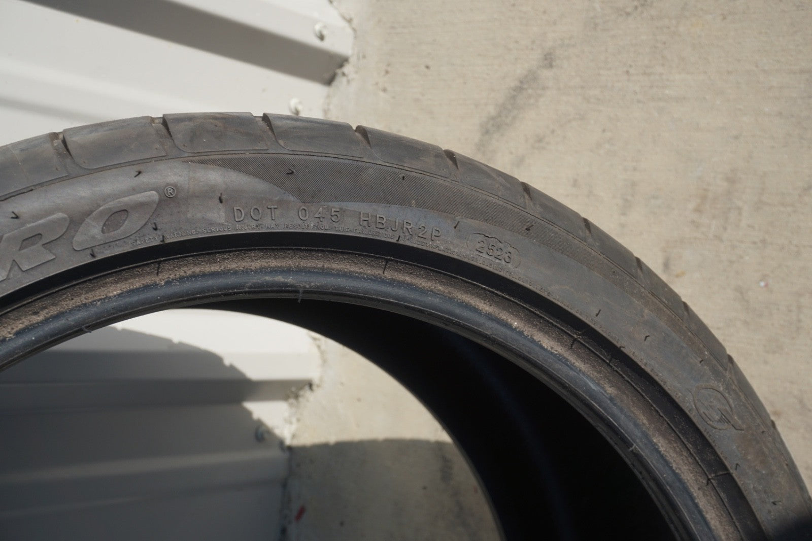 Used 285/35ZR20 Atturo AZ850 104Y - 8.2/32