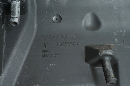 2005 - 2007 VOLVO C70 T5 2.5 AIR BOX CLEANER W/ MAF SENSOR OEM