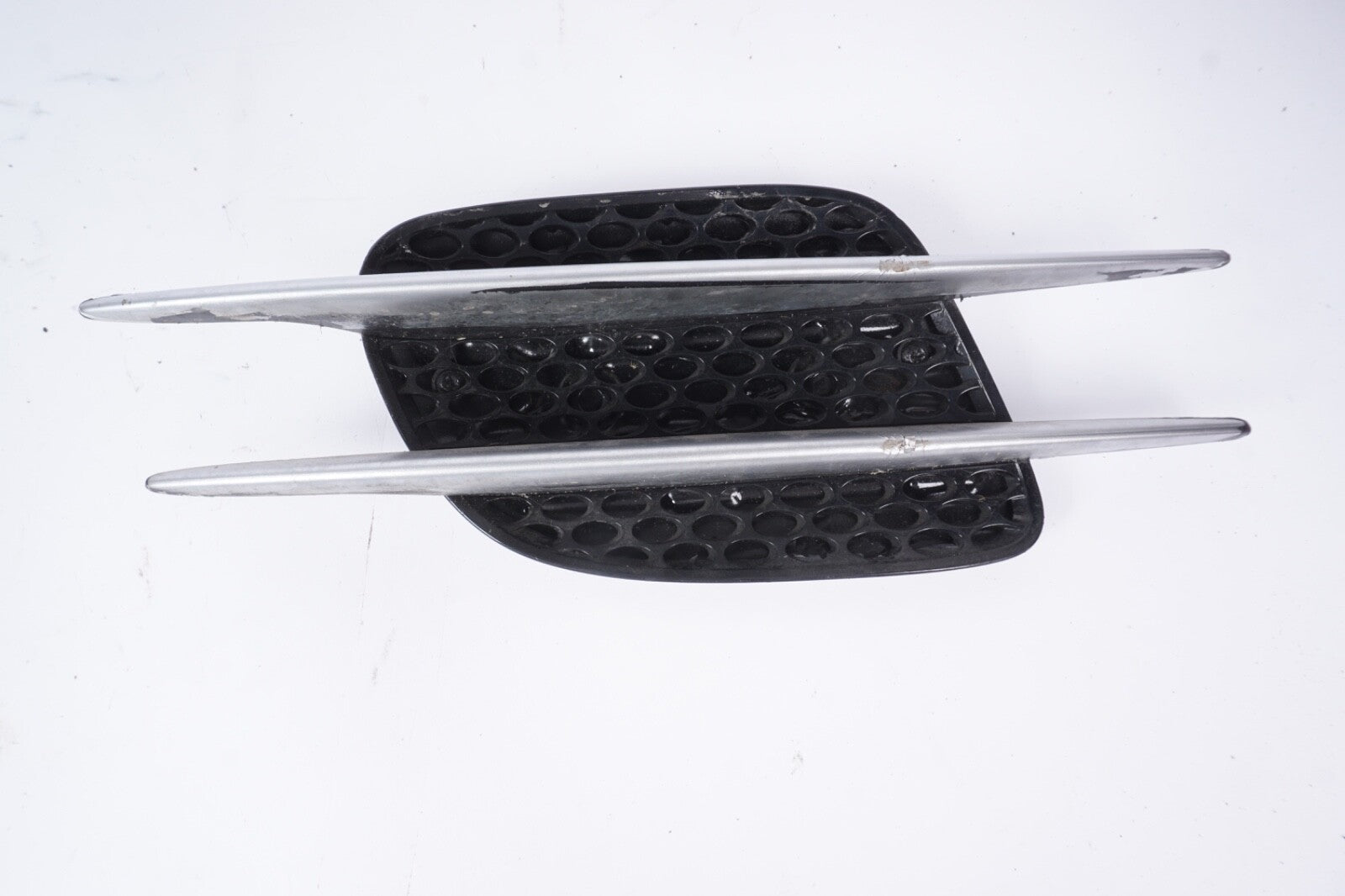 Oem 03-2008 Mercedes R230 SL500 SL55 SL600 Fender Grill Grille Vent Left Side