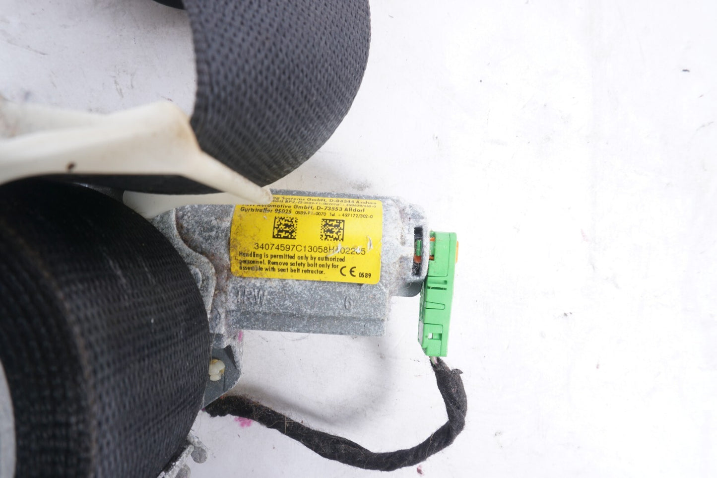 08-14 Mercedes C300 C350 W204 Front Left Driver Seat Belt Retractor OEM