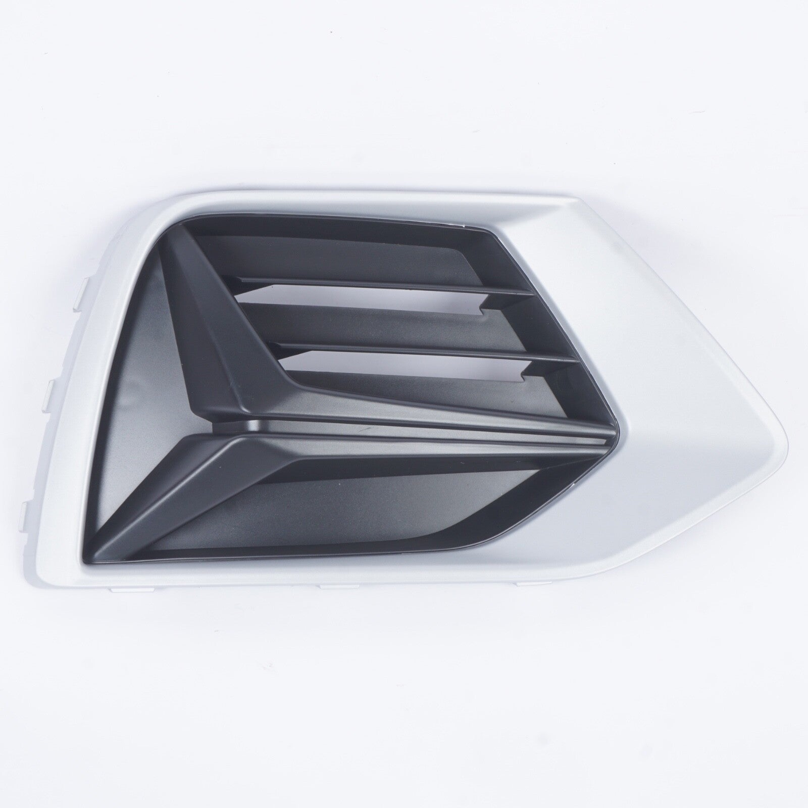 For 2019 Q3 Front Bumper Right side Grille Bezel Insert Silver Trim