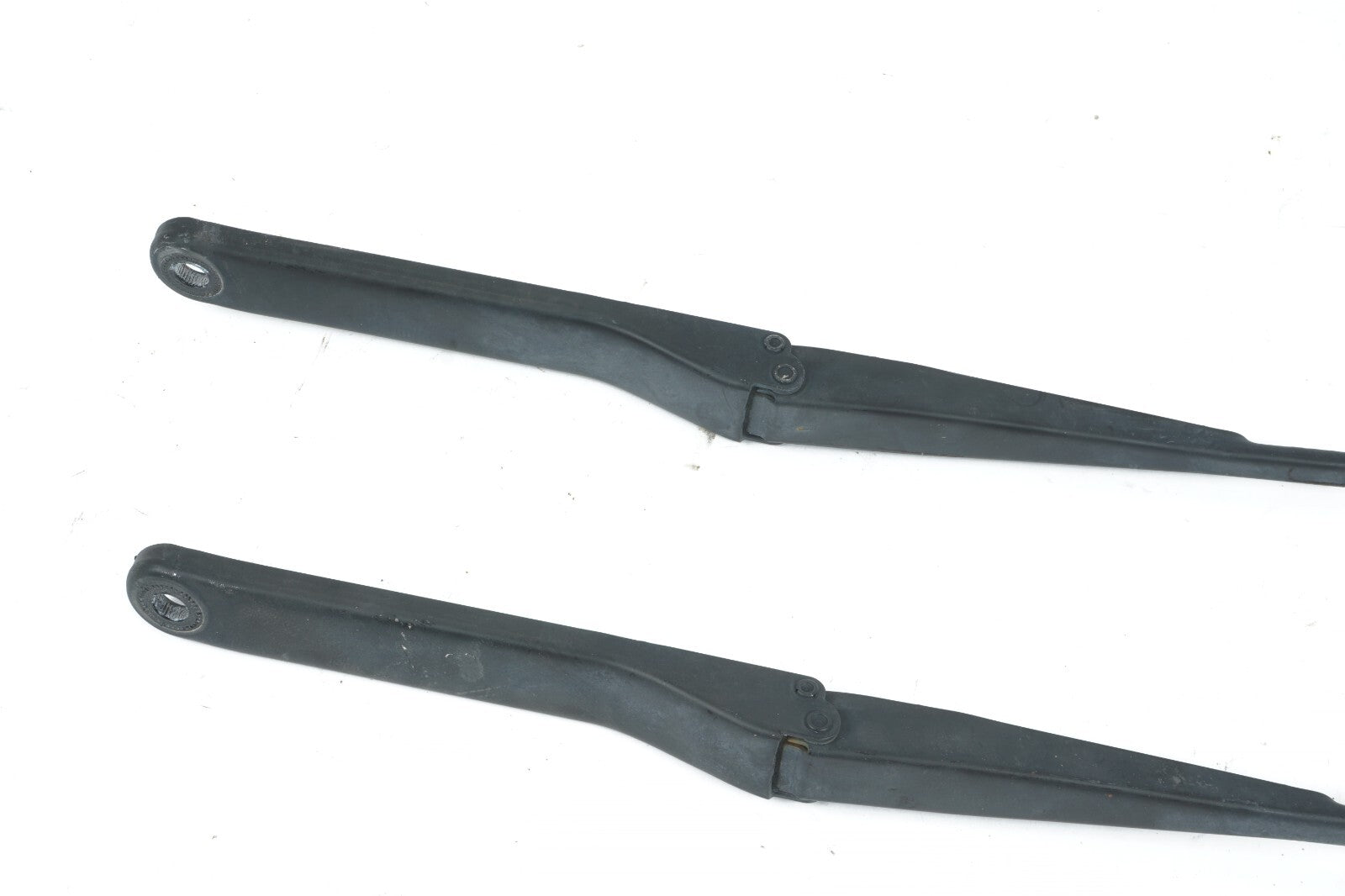 2003-2008 BMW Z4 E85 WINDSHIELD WIPER ARM LEFT & RIGHT OEM
