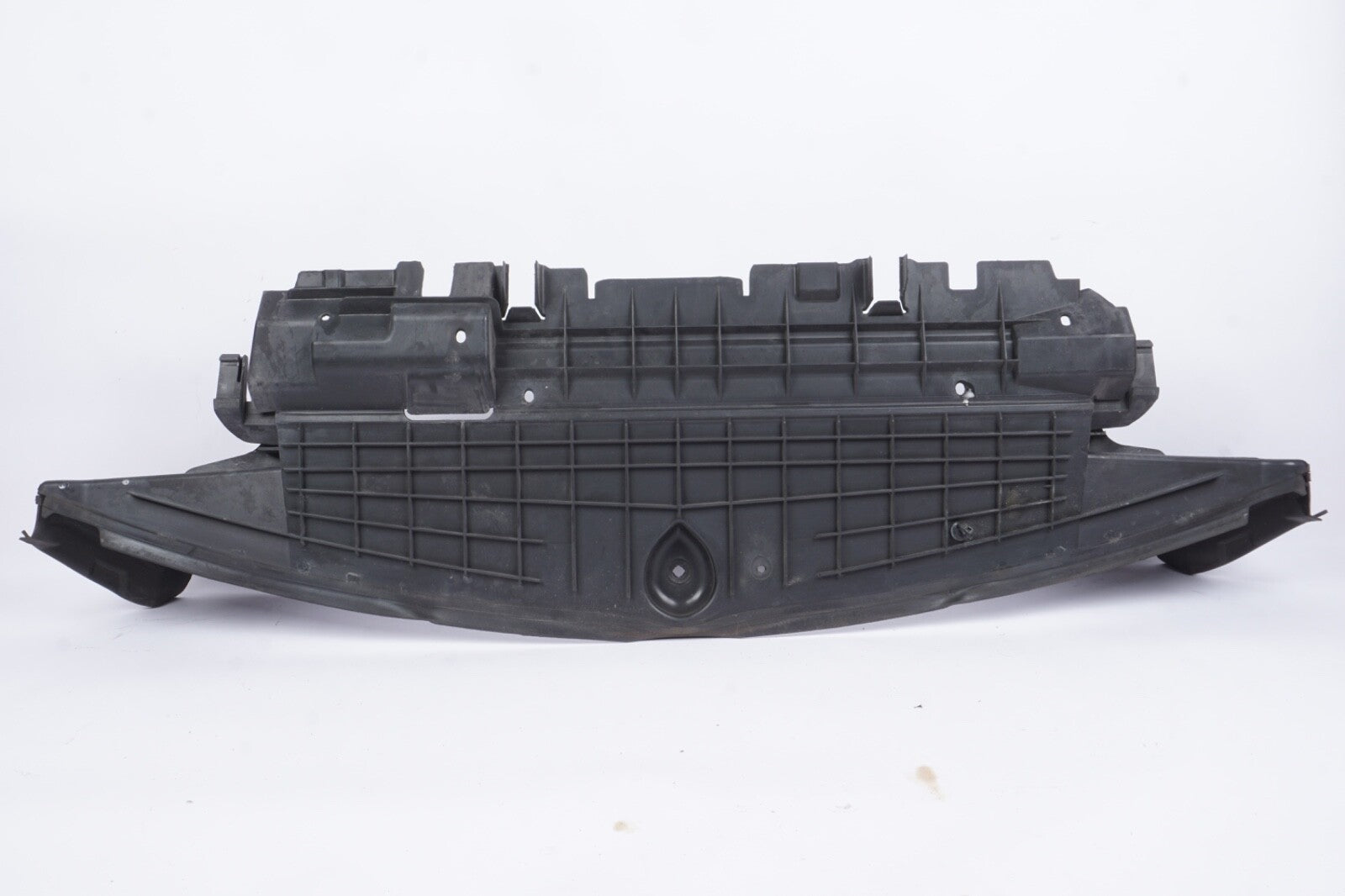 2014 Mercedes W207 E350 Convertible Coupe Engine Radiator Lower Baffle Air Duct