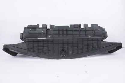 2014 Mercedes W207 E350 Convertible Coupe Engine Radiator Lower Baffle Air Duct