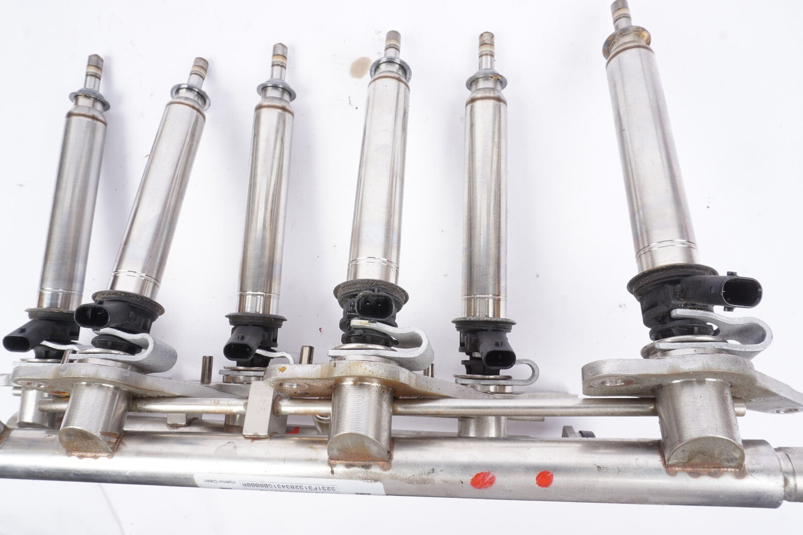 12 - 16 Mercedes W207 E350 Fuel Injection Rail Line w/ Injectors OEM
