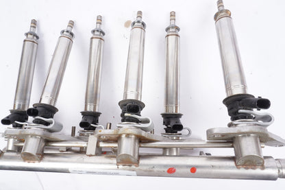 12 - 16 Mercedes W207 E350 Fuel Injection Rail Line w/ Injectors OEM