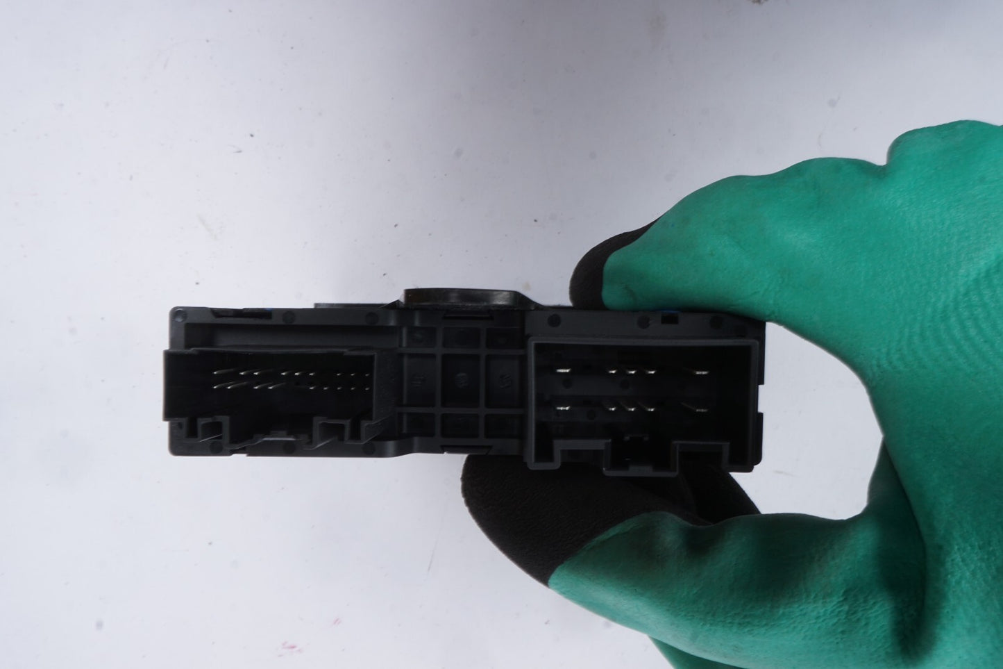 2021 - 2023 Polestar 2 Tailgate Control Module Unit 32214768 OEM