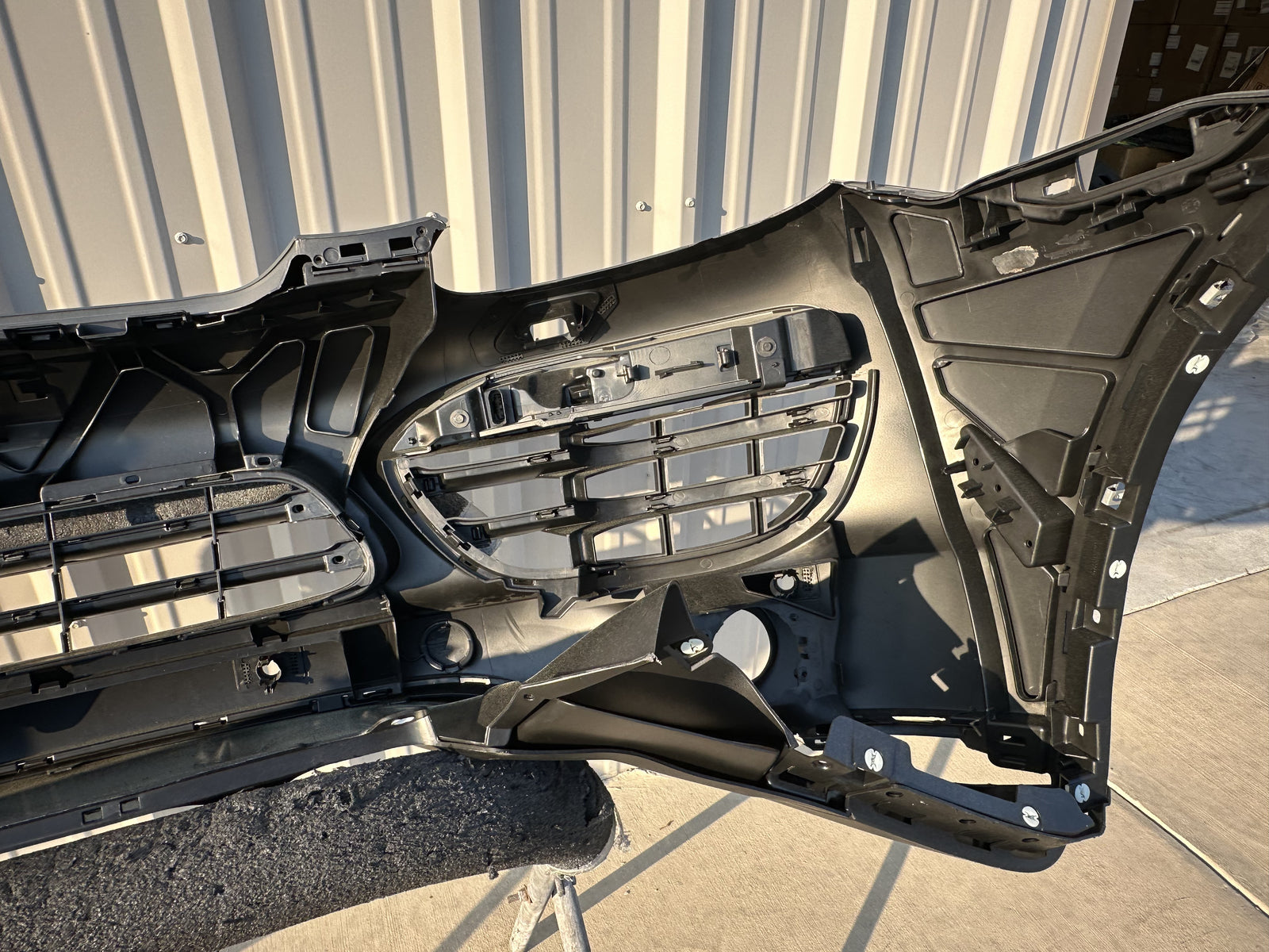 2011-2014 Porsche Cayenne 958 Front Bumper Cover Grille Running Light